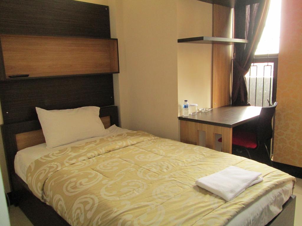 Allure Guest House Bandung Chambre photo