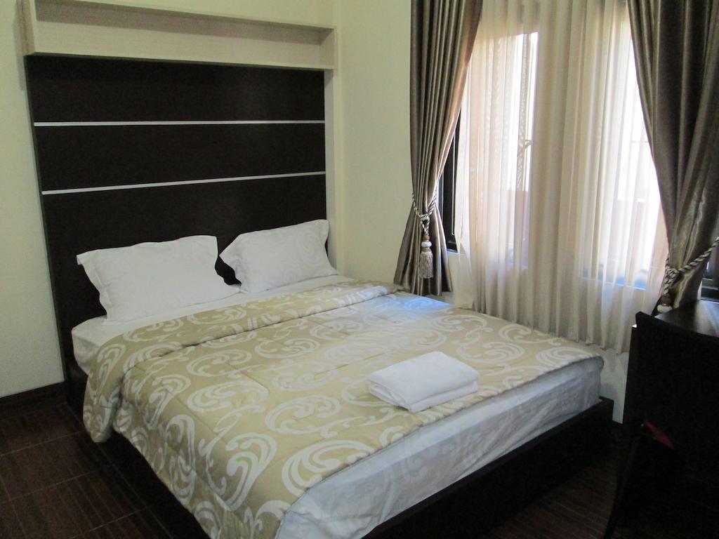 Allure Guest House Bandung Chambre photo