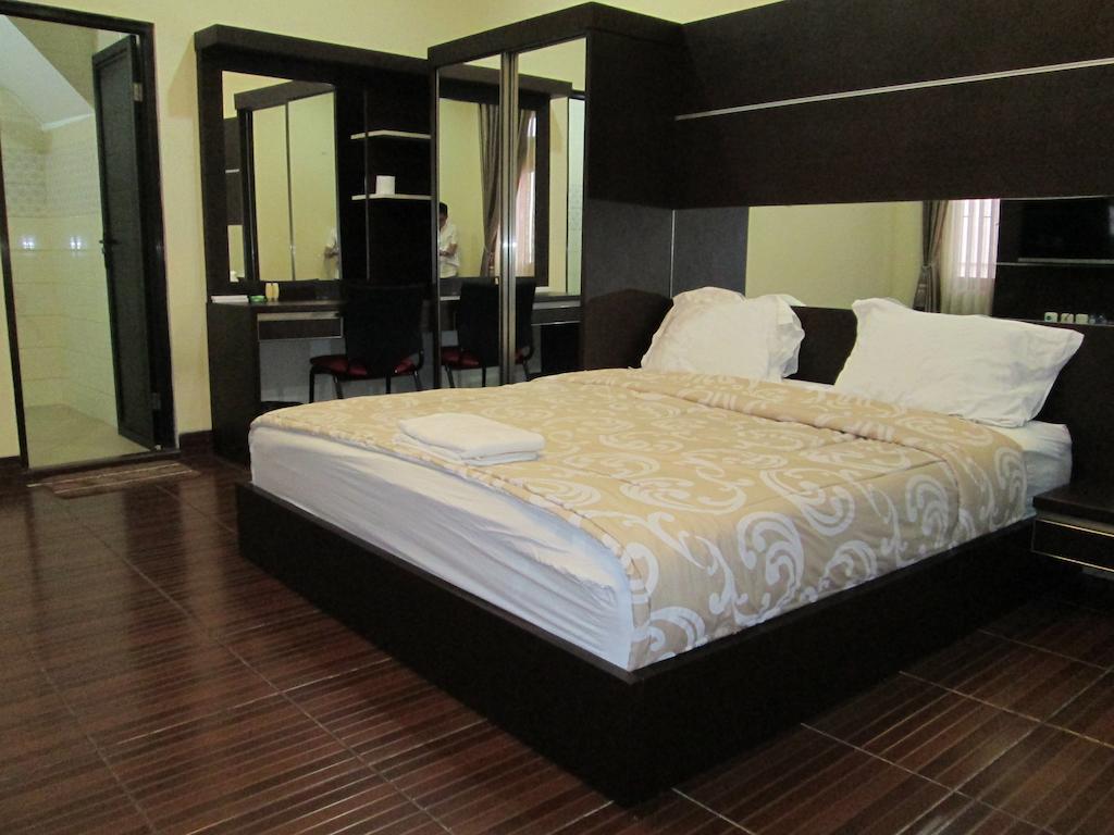 Allure Guest House Bandung Chambre photo